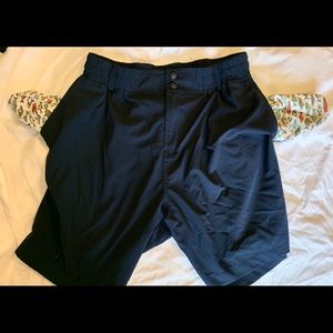 COPY - Burlebo men’s navy shorts size Large (stretch)